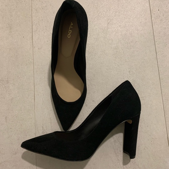 Beautiful brand new size 8 Aldo chunky heels - Picture 2 of 3
